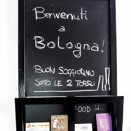 House Due Torri Bolonya