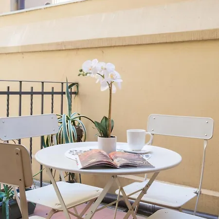 House Due Torri Apartment