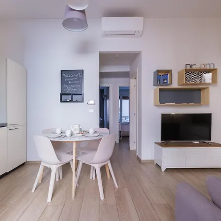 Apartment House Due Torri *