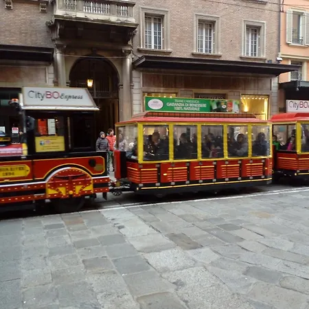 House Due Torri Bolonia