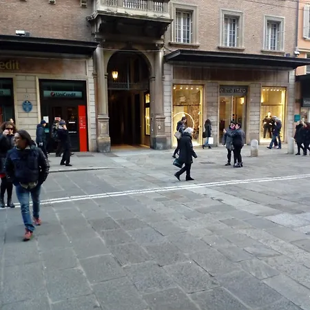 House Due Torri Bolonia