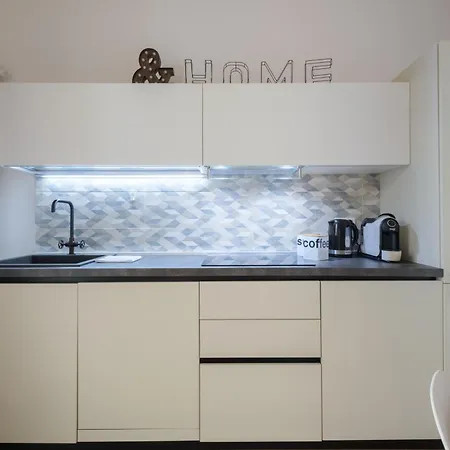 House Due Torri * Bolonia