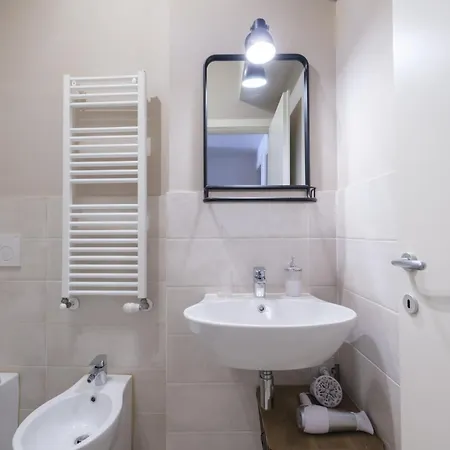 House Due Torri Bolonia