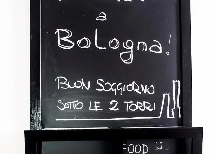 House Due Torri 볼로냐